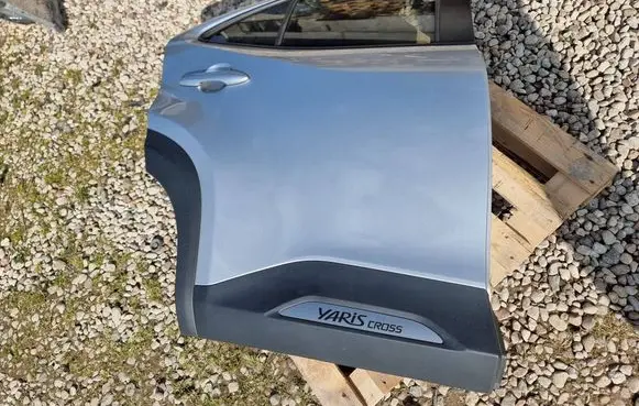 Toyota Yaris Cross Rear door 