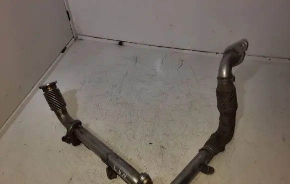 BMW 5 E60 E61 EGR valve line/pipe/hose 7574954