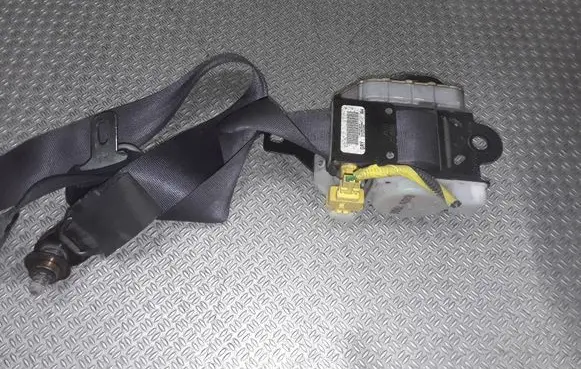 Honda Civic Front seatbelt 040846