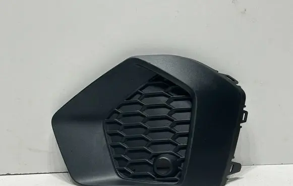 Audi A3 8Y Front bumper lower grill 8Y0807682A