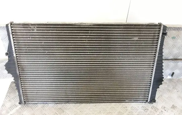 Volvo XC90 Intercooler radiator 989581K 04163775 31274553