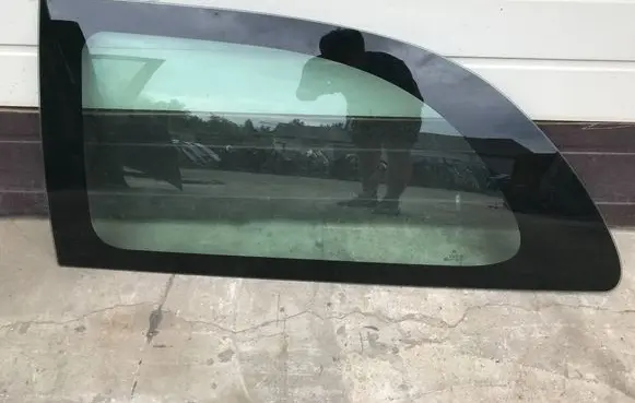 Chrysler Grand Voyager IV Rear side window 43R00049