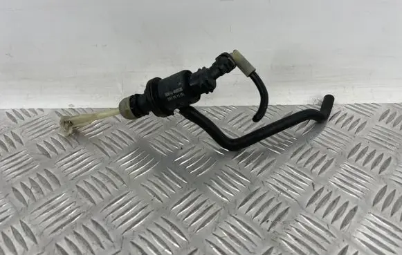 Nissan X-Trail T32 Master brake cylinder 306104MS0B 0511511