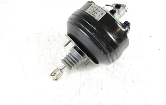BMW i3 Brake booster 6799927