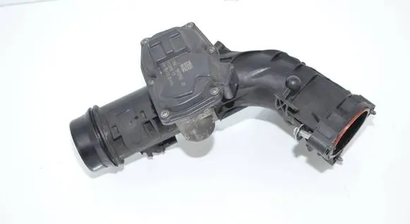 BMW 6 F06 Gran coupe Air intake hose/pipe 7810752 7823244 13547810752
