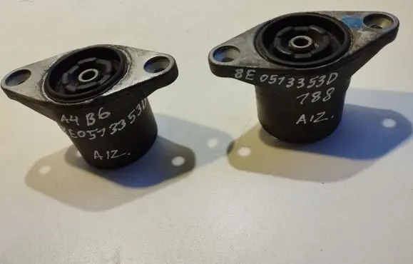 Audi A4 S4 B6 8E 8H Front shock absorber mounting bracket 8E0513353D