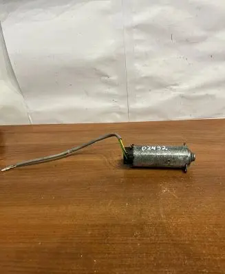 Mercedes-Benz S W140 Seat adjustment motor 0130002433 D2492