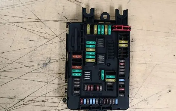 BMW X5 F15 Fuse box set 681965101 6819651
