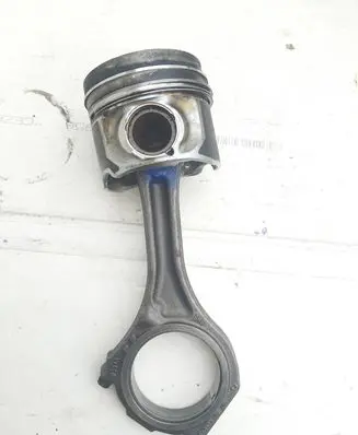 Audi Q7 4L Connecting rod/conrod 059AA