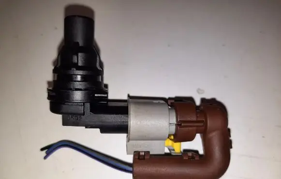 Opel Astra J Camshaft position sensor 55216243