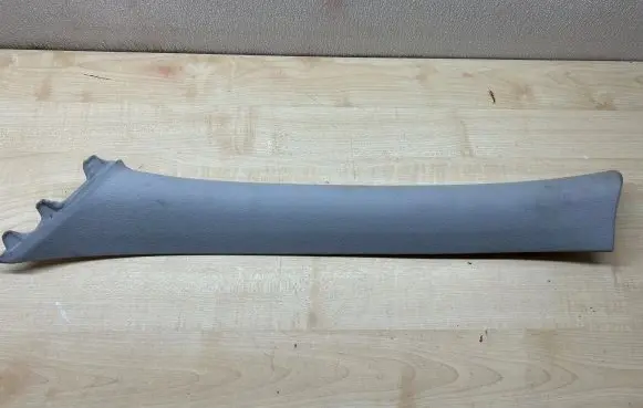 Mercedes-Benz E W211 (A) pillar trim A2116900325