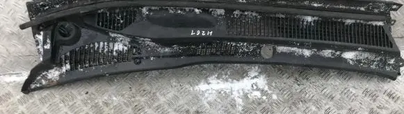 Toyota RAV 4 (XA20) Wiper trim 5570842110 55708-42110