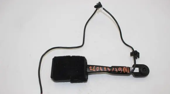 BMW X1 F48 F49 Front seatbelt buckle 7313299 624100000K 1265125X