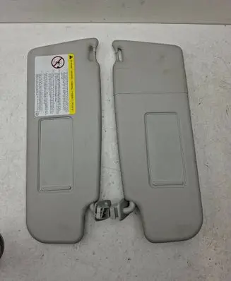 Volkswagen PASSAT B6 Sun visor 