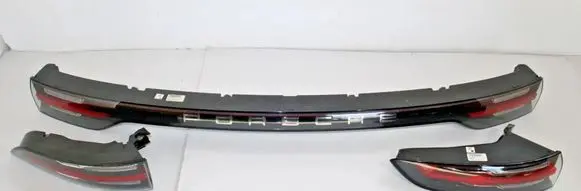 Porsche Cayenne (9Y0 9Y3) Tailgate rear/tail lights 9Y0945081Q