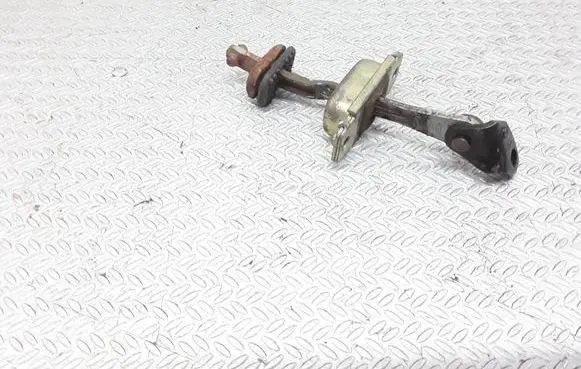 Honda CR-V Rear door check strap stopper