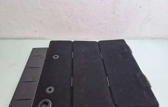 Dodge Grand Caravan Second row seat mat 05028624AD