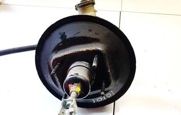 Honda FR-V Brake booster