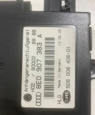 Volkswagen Touareg I Tow bar trailer control unit/module 8E0907383A 5DS00840801