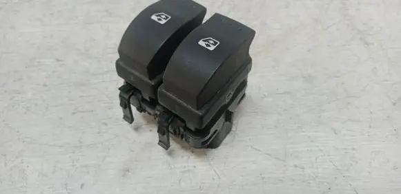 Renault Espace - Grand espace IV Electric window control switch 015089D