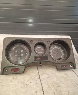 Speedometer (instrument cluster)