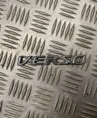 Toyota Avensis Verso Manufacturers badge/model letters 