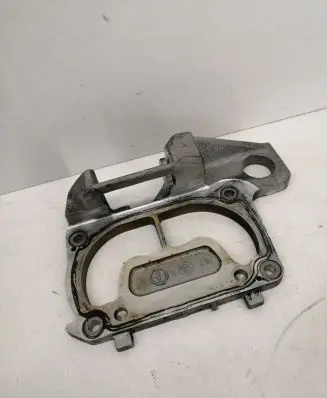 Volvo XC90 A/C compressor mount bracket 31459809