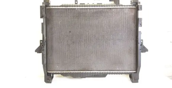 Land Rover Discovery 4 - LR4 Coolant radiator AH328005BA