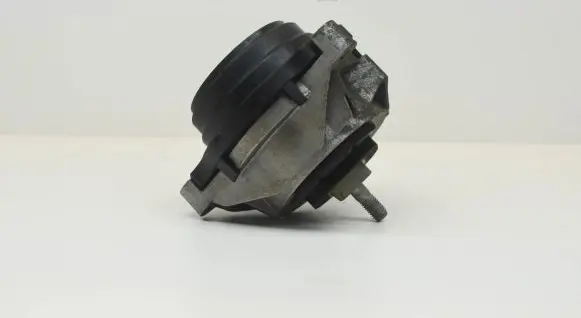 BMW 1 F20 F21 Engine mount bracket 6855460