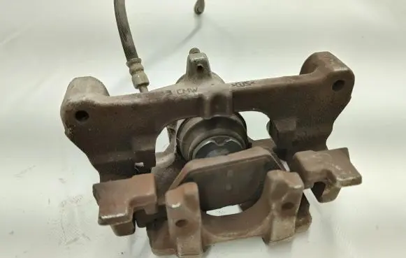 Subaru Outback (BS) Rear brake caliper 26634AL02B
