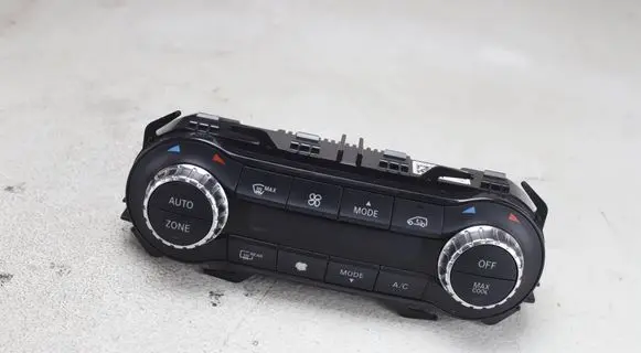 Mercedes-Benz CLA C117 X117 W117 Climate control unit A2469003916 A2469013406