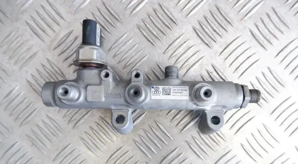 Audi A8 S8 D4 4H Fuel main line pipe 059130089BS 05A906051