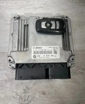 BMW X3 F25 Engine control unit/module 8574091 0281019806 030917967