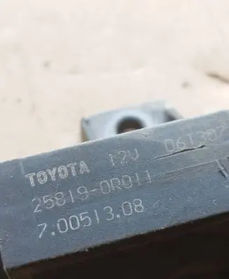 Vacuum valve