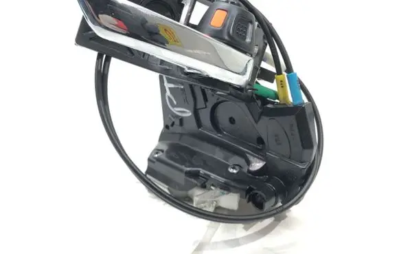 Suzuki Baleno IV Rear door lock