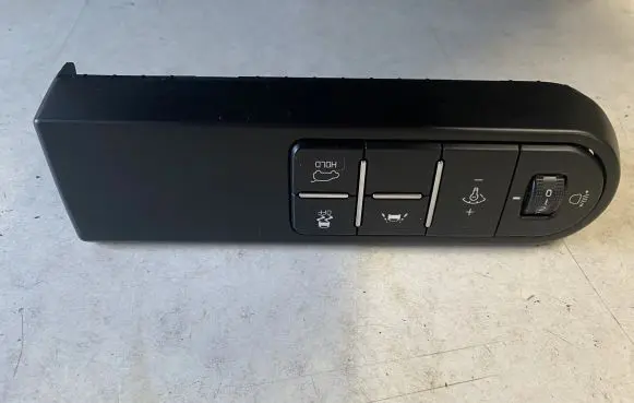 Multifunctional control switch/knob
