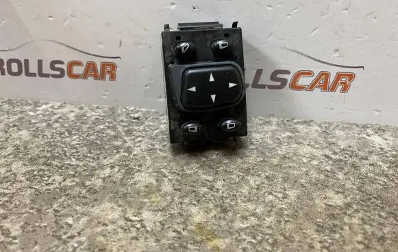 Mercedes-Benz S W220 Wing mirror switch 2208211551