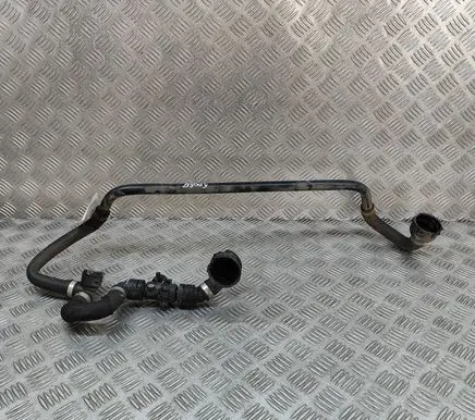 Mercedes-Benz Sprinter W907 W910 Engine coolant pipe/hose A9105011100