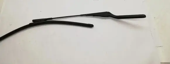 BMW X1 E84 Windshield/front glass wiper blade 2990028