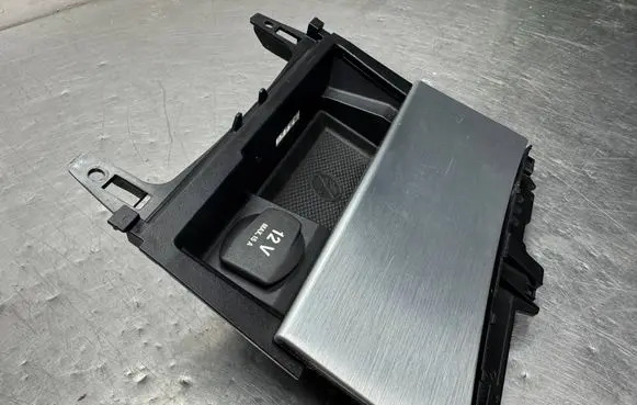 Ashtray (front)