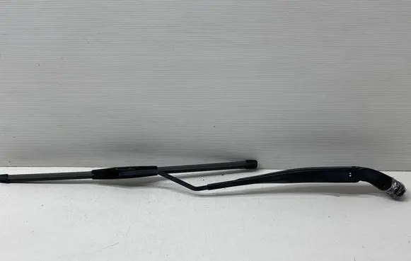 Windshield/front glass wiper blade