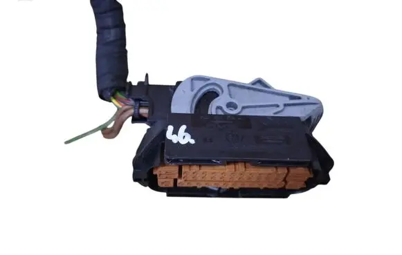 Audi A4 S4 B8 8K ABS module connector plug 6Q0973038A