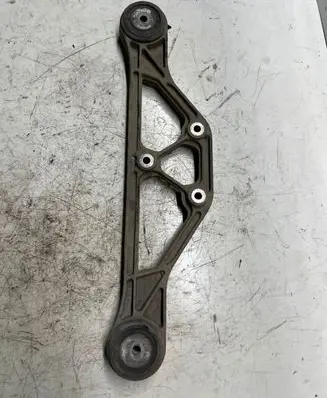 Audi A8 S8 D3 4E Rear differential/diff mount bracket 4E0599285
