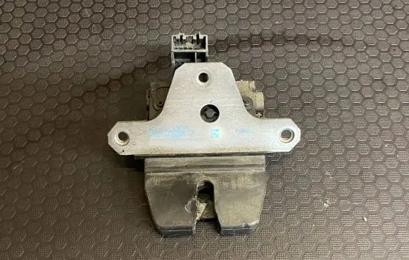 Ford S-MAX Tailgate/trunk/boot lock/catch/latch 8M51R442A66CB