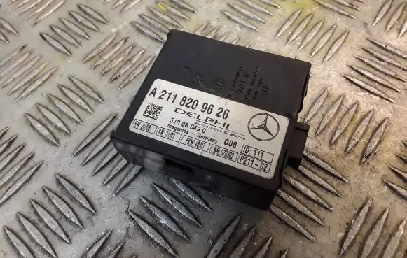 Mercedes-Benz E W211 Alarm control unit/module 2118209126 A2118209126