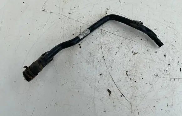 Volkswagen Golf VII Engine coolant pipe/hose 04L121064C