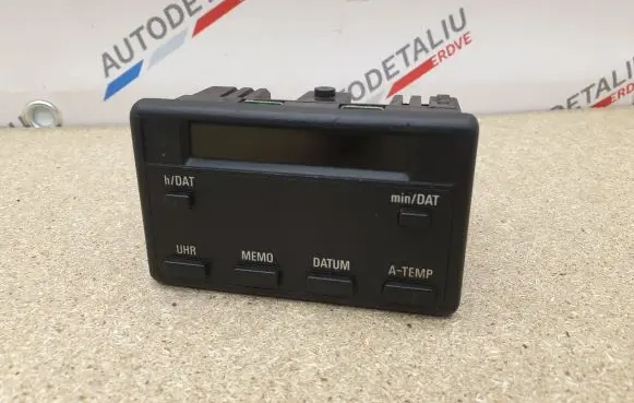 BMW 5 E34 Clock 1374288 62131374288