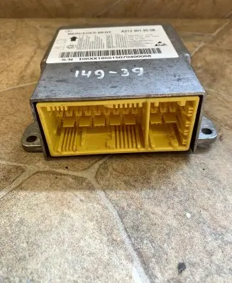 Mercedes-Benz E W212 Airbag control unit/module A2129018508