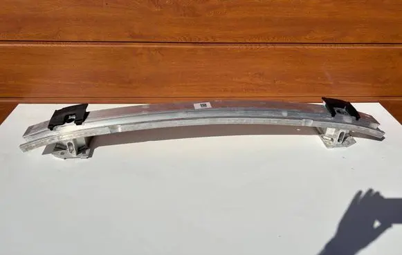 Volvo XC90 Rear bumper support beam 32422311