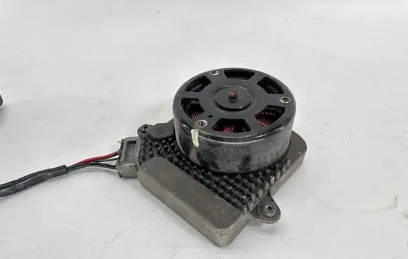 BMW 1 F20 F21 Electric radiator cooling fan 7608408 9410133 1425605003